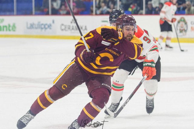 Photo hockey reportage Universitaires - Trois rivières vs Concordia