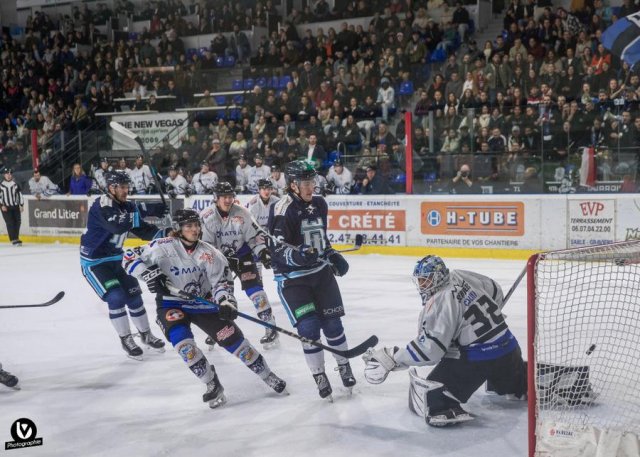 Photo hockey match Tours  - Courchevel-Méribel-Pralognan le 09/10/2024