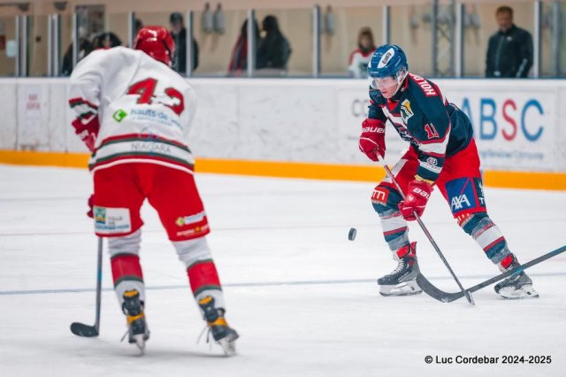 Photo hockey match Luxembourg - Courbevoie  le 30/11/2024
