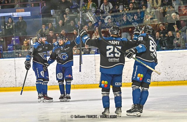 Photo hockey match Nantes - Neuilly/Marne le 11/12/2024