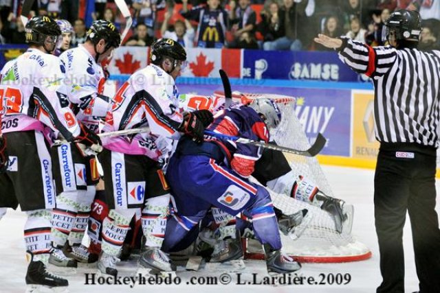 Photo hockey match Grenoble  - Amiens  le 31/10/2009