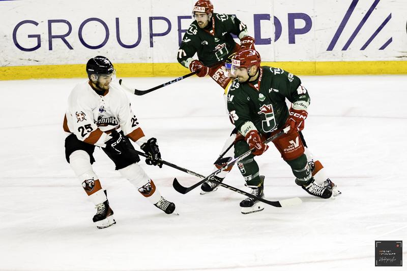 Cergy-Pontoise 1 - 4 Chamonix 