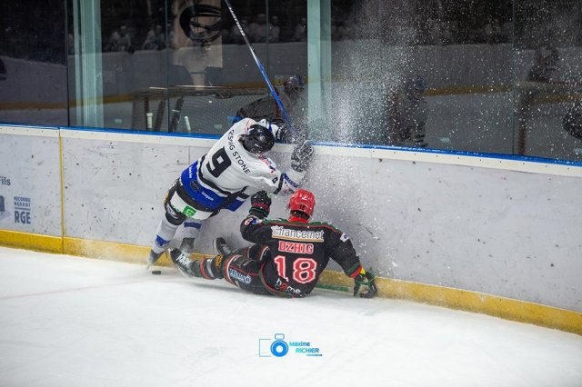 Photo hockey match Mont-Blanc - Courchevel-Méribel-Pralognan le 11/01/2025
