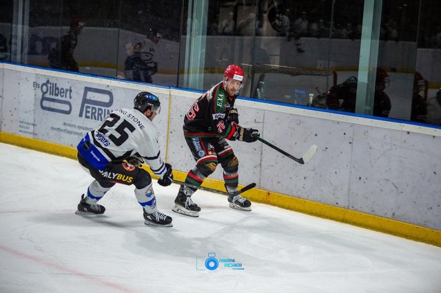 Photo hockey match Mont-Blanc - Courchevel-Méribel-Pralognan le 11/01/2025