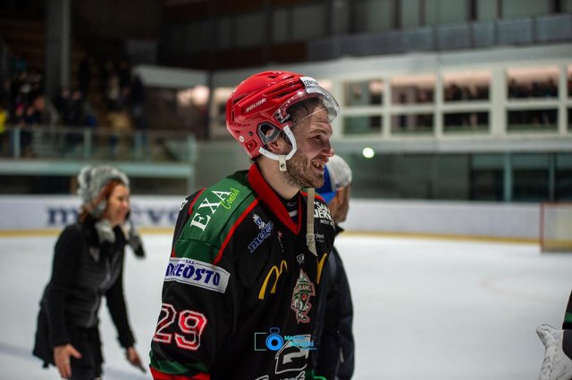 Photo hockey match Mont-Blanc - Courchevel-Méribel-Pralognan le 11/01/2025