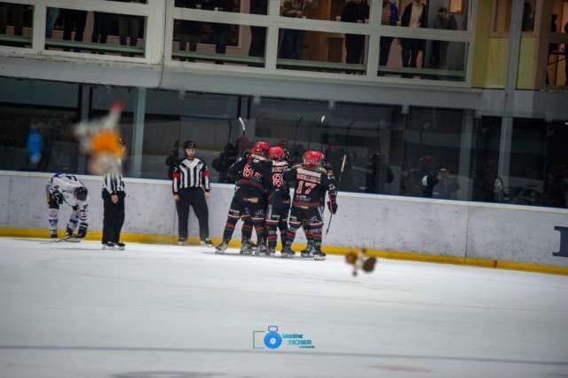 Photo hockey match Mont-Blanc - Courchevel-Méribel-Pralognan le 11/01/2025