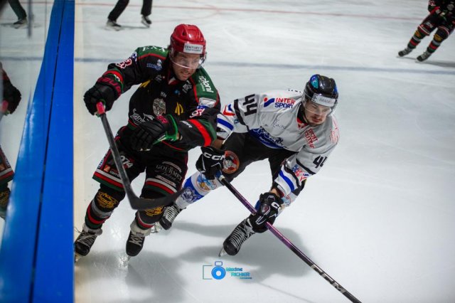 Photo hockey match Mont-Blanc - Courchevel-Méribel-Pralognan le 11/01/2025