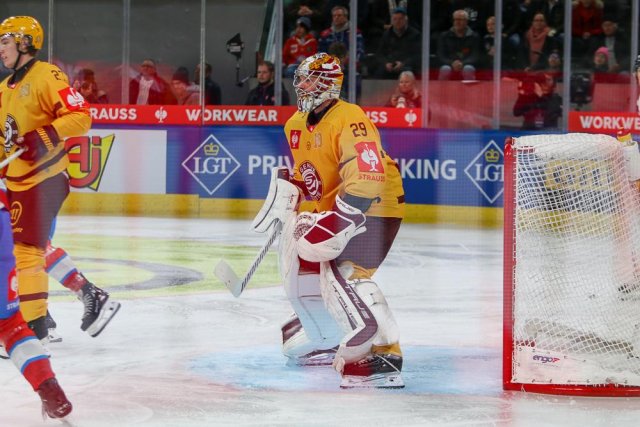 Photo hockey match Zürich - Genève le 21/01/2025