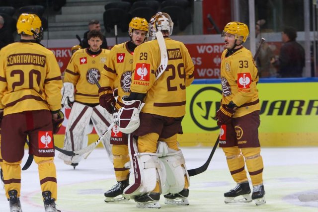 Photo hockey match Zürich - Genève le 21/01/2025
