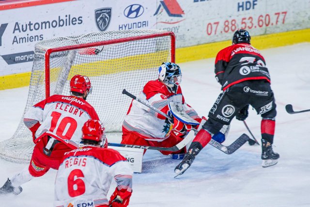 Photo hockey match Amiens  - Grenoble  le 26/01/2025