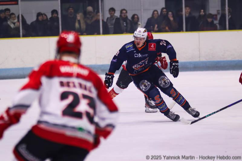 Clermont-Ferrand 3 - 6 Vaujany