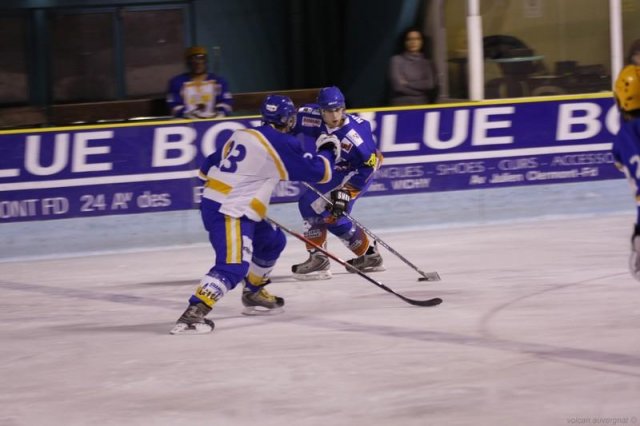 Photo hockey match Clermont-Ferrand - Champigny-sur-Marne le 07/11/2009