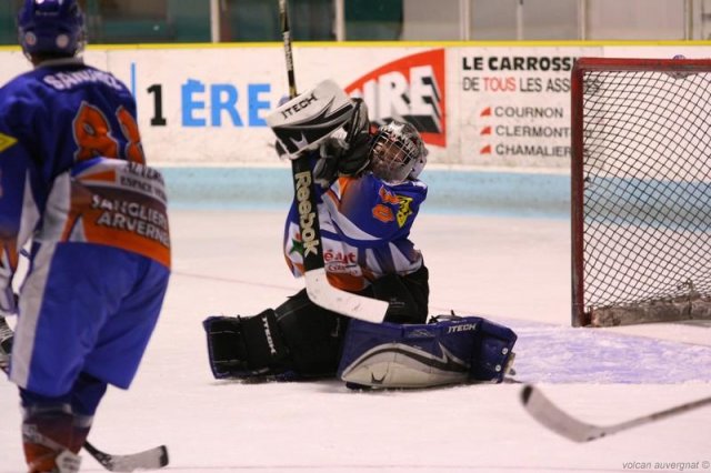 Photo hockey match Clermont-Ferrand - Champigny-sur-Marne le 07/11/2009