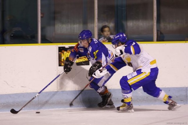 Photo hockey match Clermont-Ferrand - Champigny-sur-Marne le 07/11/2009