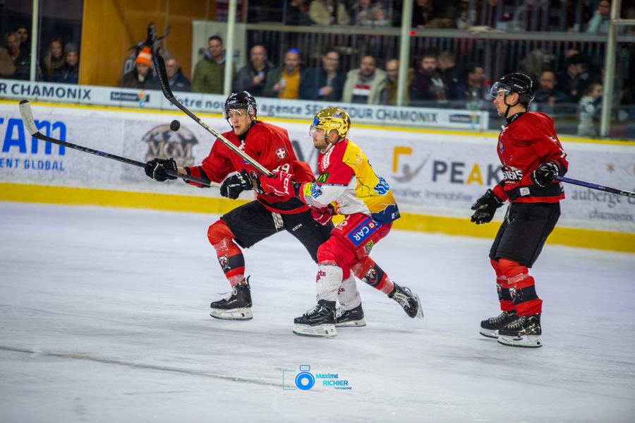 Chamonix  6 - 2 Grenoble 