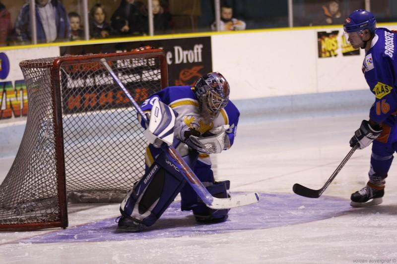 Clermont-Ferrand 7 - 4 Champigny-sur-Marne