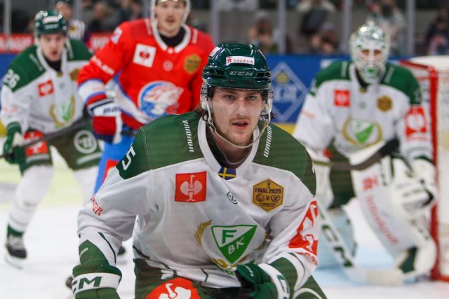 Photo hockey match Zürich - Karlstad le 18/02/2025