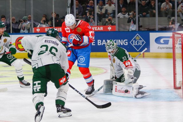 Photo hockey match Zürich - Karlstad le 18/02/2025
