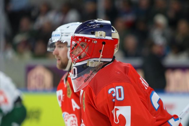Photo hockey match Zürich - Karlstad le 18/02/2025