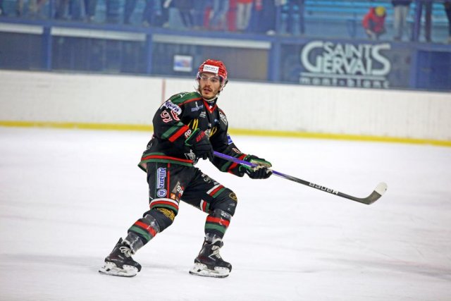 Photo hockey match Mont-Blanc - Neuilly/Marne le 15/03/2025