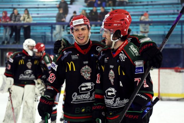 Photo hockey match Mont-Blanc - Neuilly/Marne le 16/03/2025