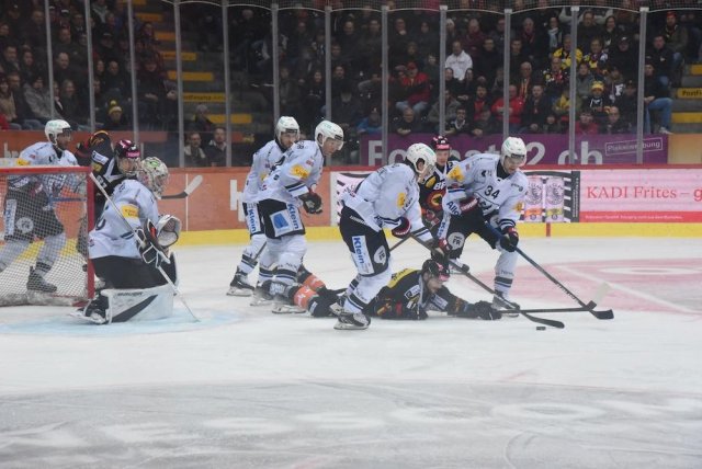 Photo hockey match Bern - Fribourg le 18/03/2025