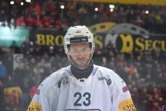 Photo hockey match Bern - Fribourg le 18/03/2025