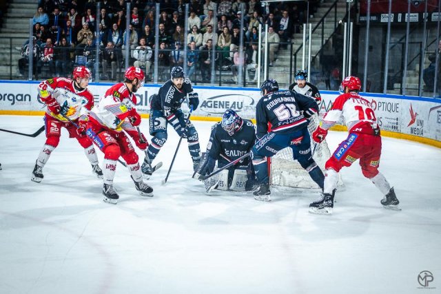 Photo hockey match Angers  - Grenoble  le 01/04/2025