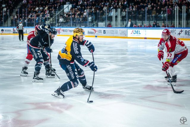 Photo hockey match Angers  - Grenoble  le 01/04/2025