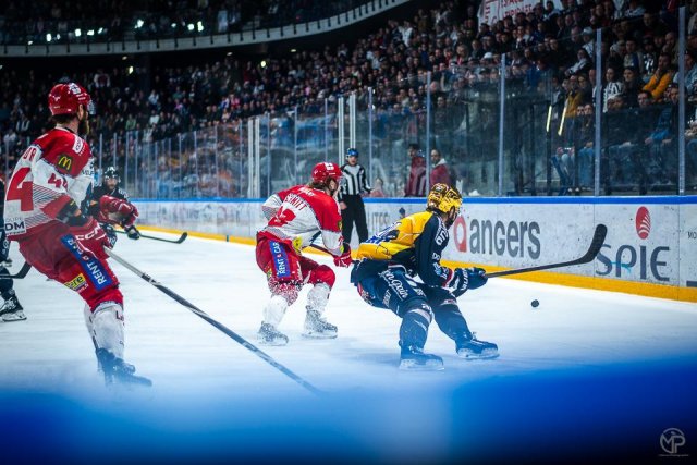 Photo hockey match Angers  - Grenoble  le 01/04/2025