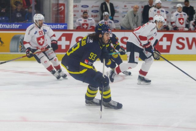 Photo hockey match Switzerland - Sweden le 01/05/2025