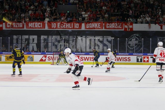 Photo hockey match Switzerland - Sweden le 01/05/2025