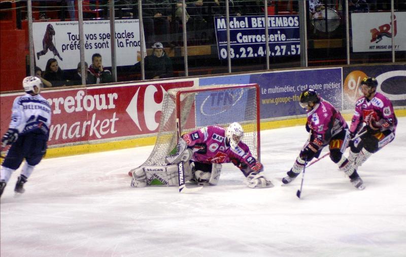 Amiens  2 - 5 Angers 