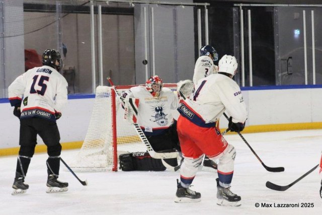 Photo hockey reportage TF - Serre-Chevalier arrache le Trophée en prolongation