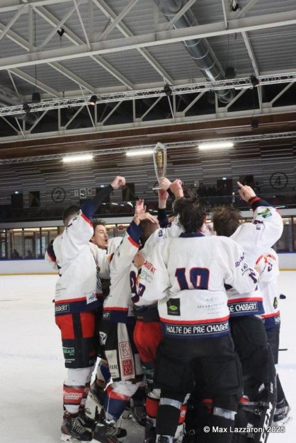 Photo hockey reportage TF - Serre-Chevalier arrache le Trophée en prolongation