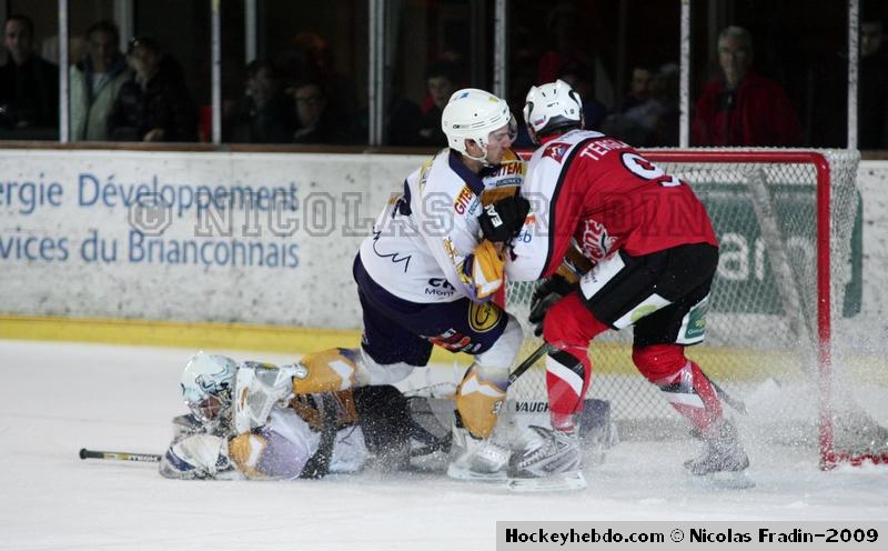 Briançon  3 - 1 Chamonix 