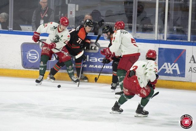 Photo hockey match Cergy-Pontoise - Trois-Rivières le 29/08/2025