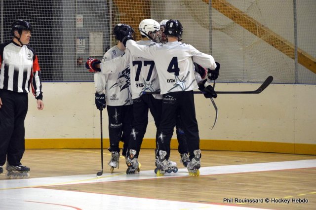 Photo hockey reportage N2 : Lyon tient bon
