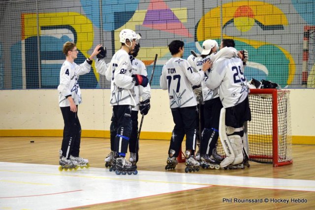 Photo hockey reportage N2 : Lyon tient bon