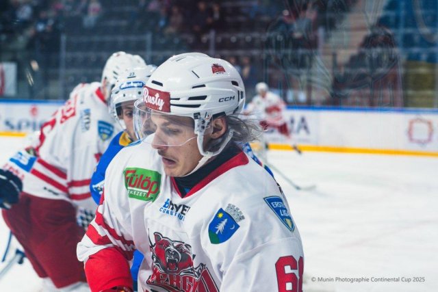 Photo hockey match Cortina d'Ampezzo - ACS Gyergyói HK  le 14/11/2025
