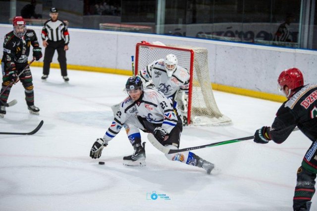 Photo hockey match Mont-Blanc - Courchevel-Méribel-Pralognan le 15/11/2025