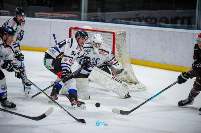 Photo hockey match Mont-Blanc - Courchevel-Méribel-Pralognan le 15/11/2025
