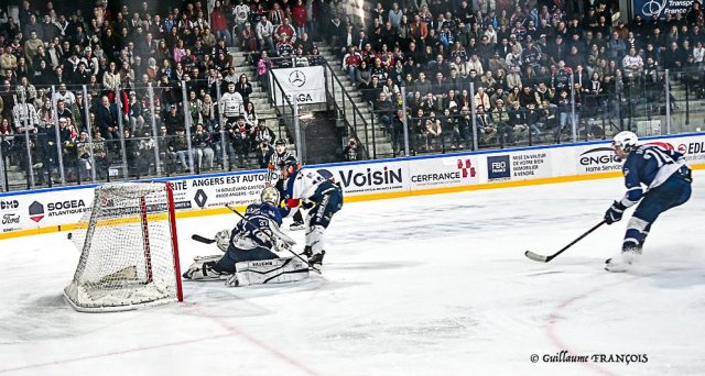 Photo hockey match HK Mogo - Angers  le 14/11/2025