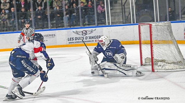 Photo hockey match HK Mogo - Angers  le 14/11/2025