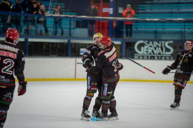 Photo hockey match Mont-Blanc - Neuilly/Marne le 06/12/2025