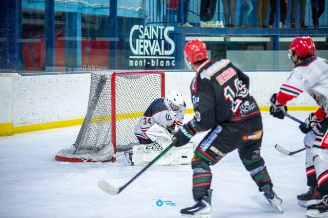 Photo hockey match Mont-Blanc - Neuilly/Marne le 06/12/2025