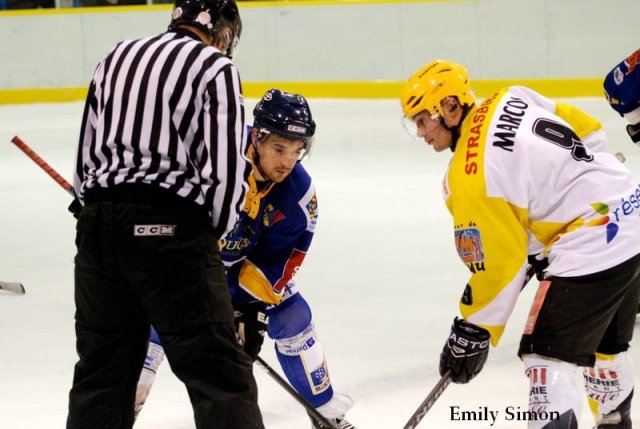 Photo hockey match Dijon  - Strasbourg  le 01/12/2009