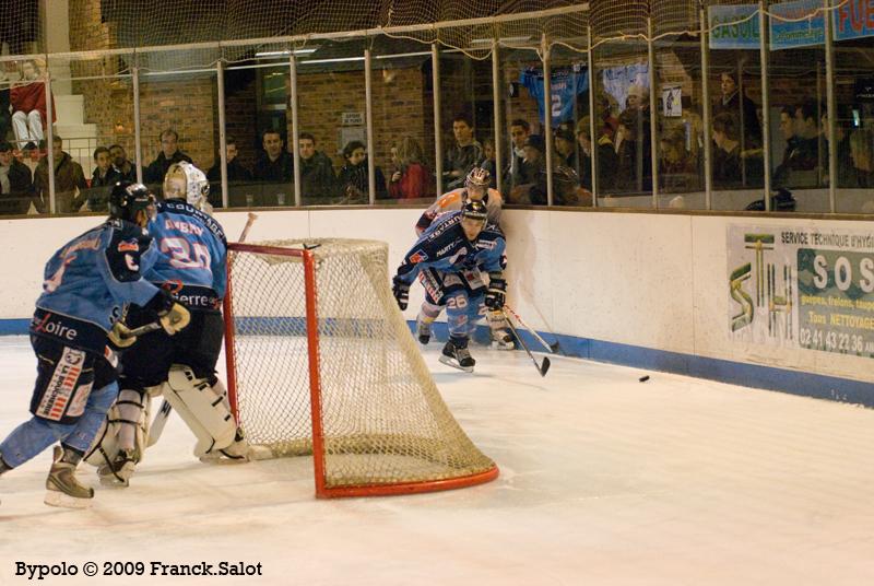 Angers  8 - 4 Grenoble 