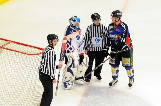 Photo hockey match Caen  - Brest  le 04/12/2009
