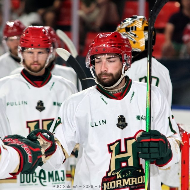 Photo hockey reportage Grenoble déçoit à domicile contre Anglet.